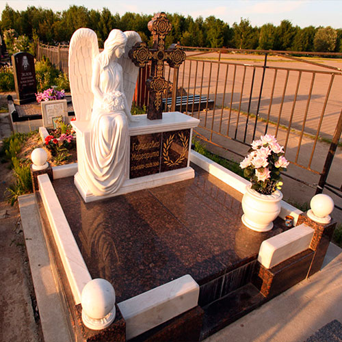 Гранитный памятник фотография